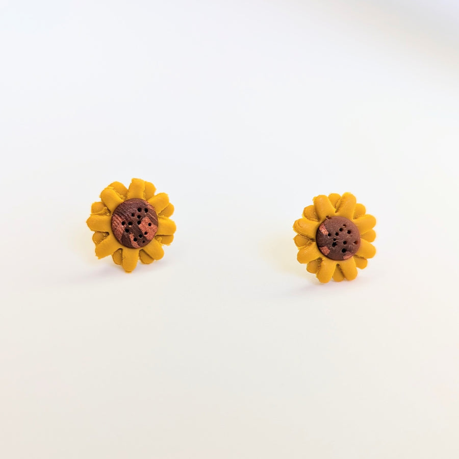 Cute Sunflower Stud Earrings