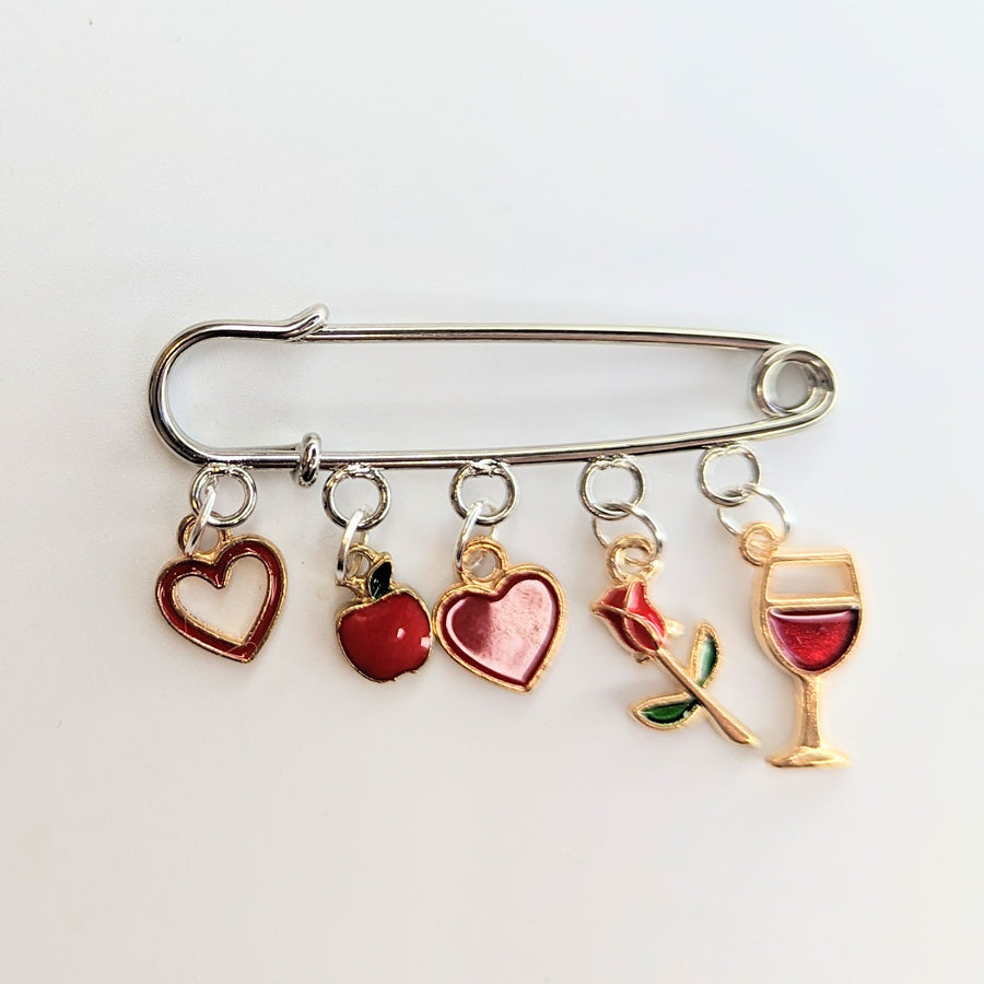 Kilt Pin Charm Brooch