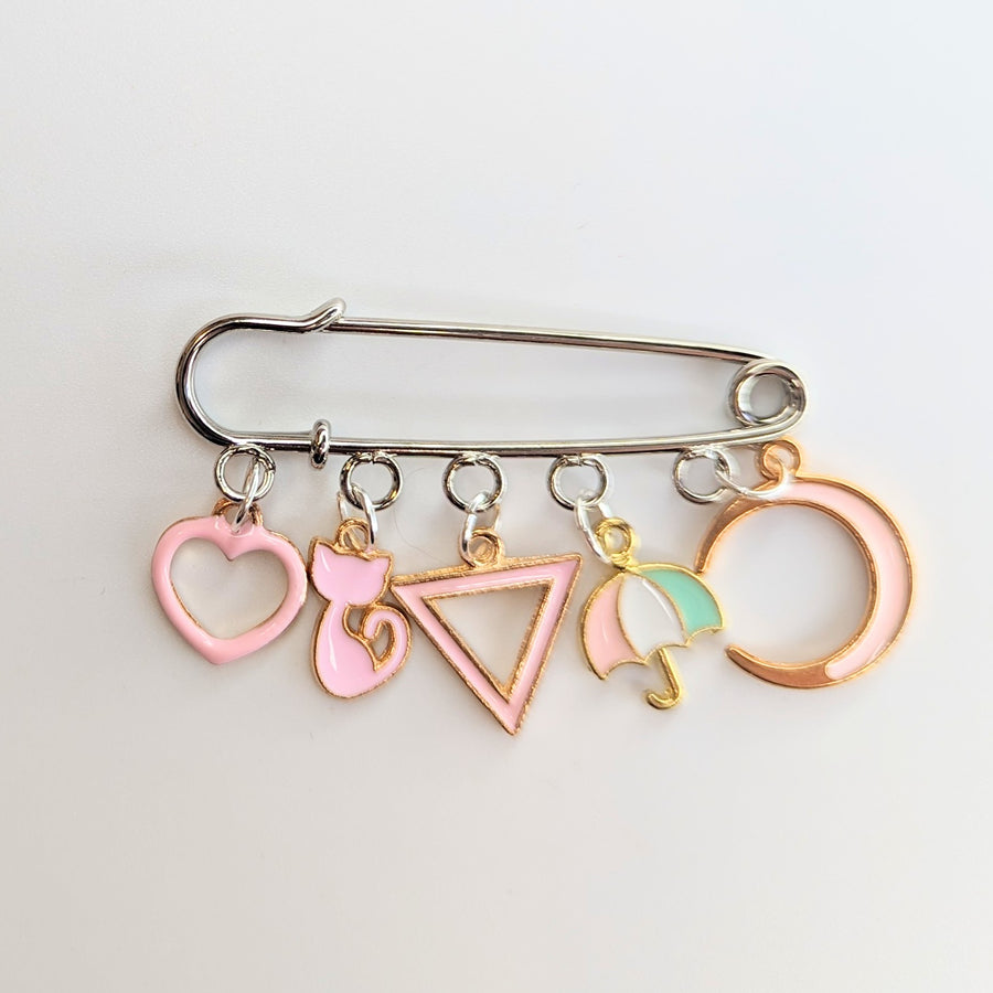 Kilt Pin Charm Brooch