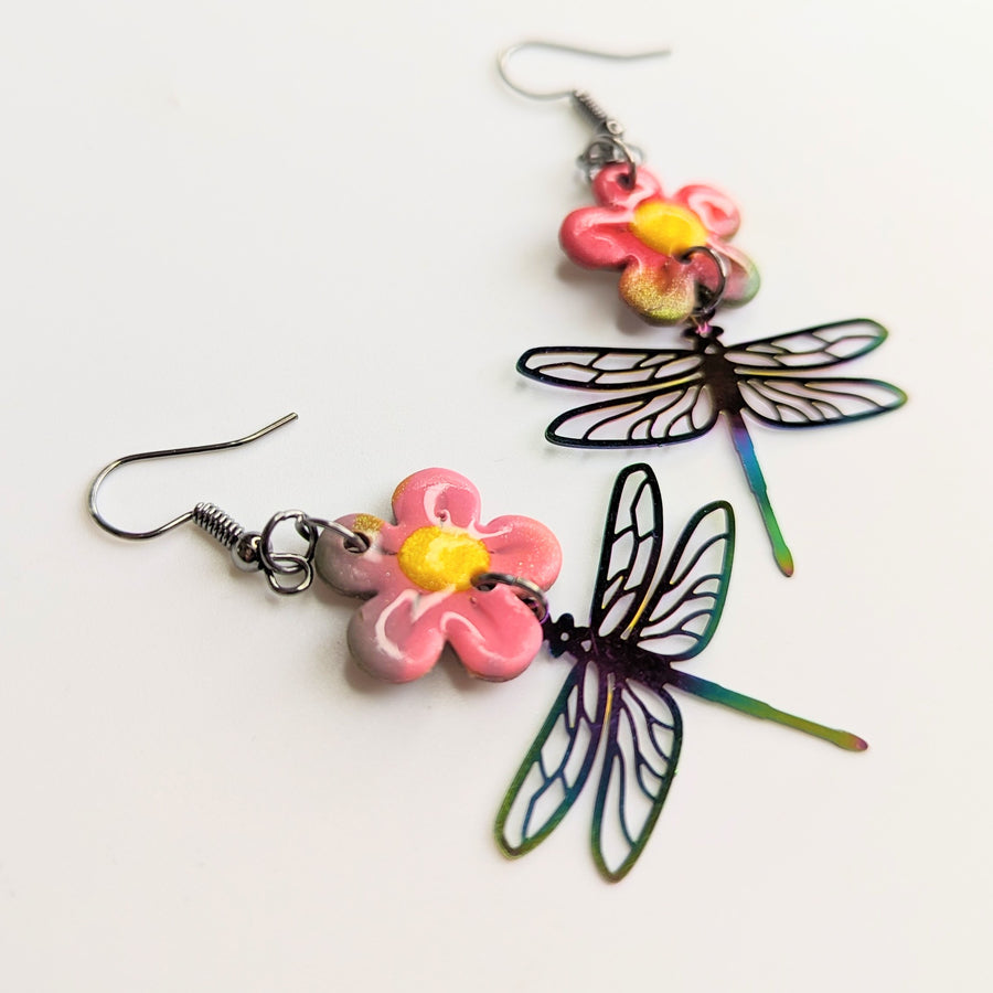 Marbled Flower & Filigree Dragonfly Trapeze Earrings