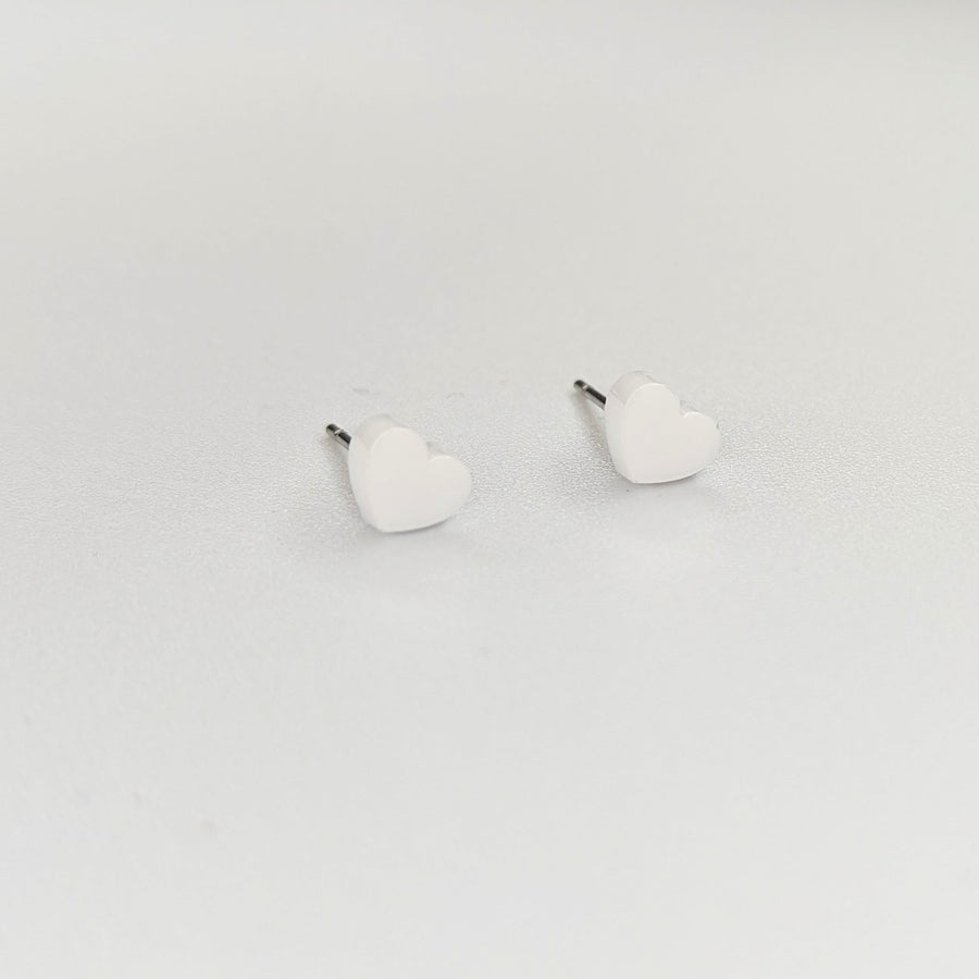 White Acrylic Cute Heart Stud Earrings