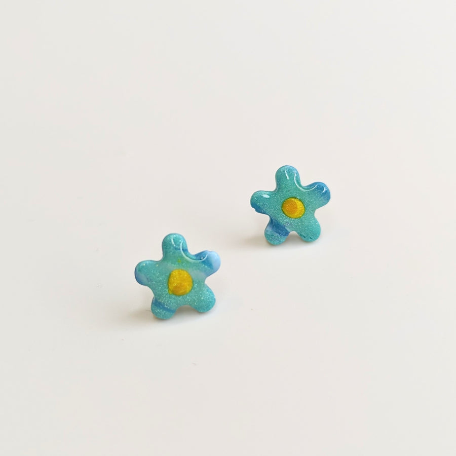Cute Marbled Blue with Yellow Centre Flower Stud Earrings