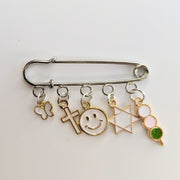 Kilt Pin Charm Brooch