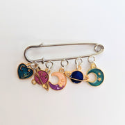 Kilt Pin Charm Brooch